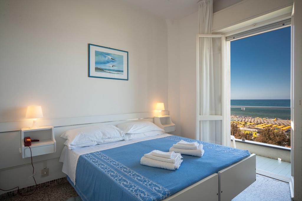 Hotel Madison Riccione Exterior foto
