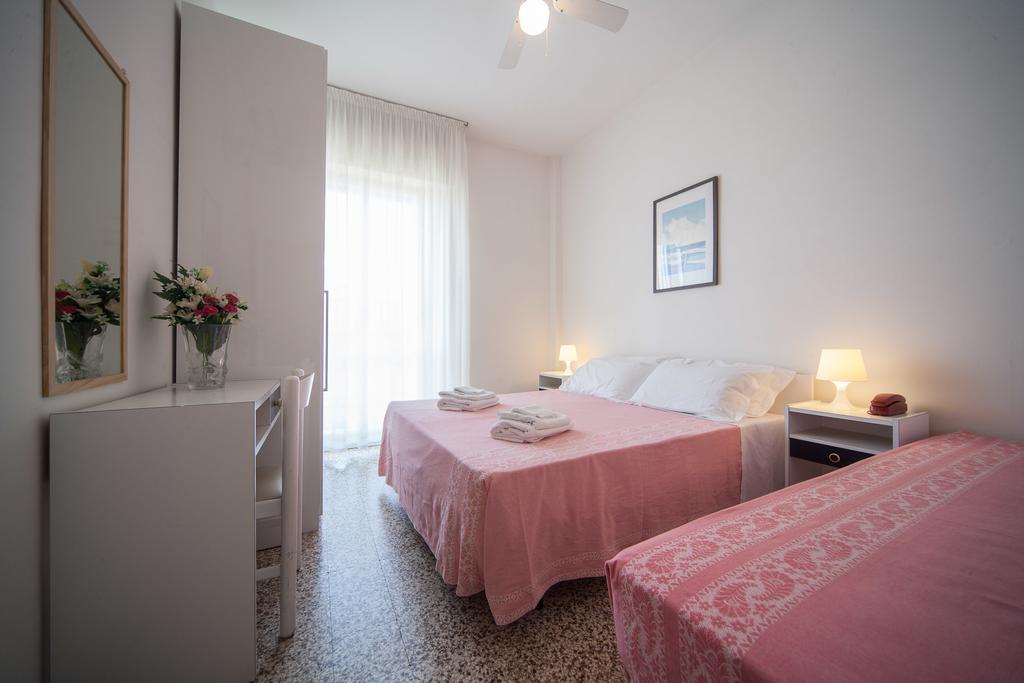 Hotel Madison Riccione Habitación foto